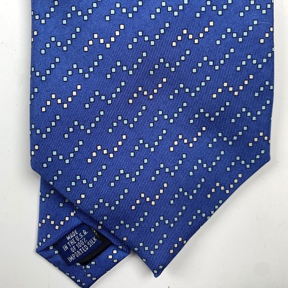 Vineyard Vines Silk Men’s Tie Interactive Data 1Z - Picture 3 of 5